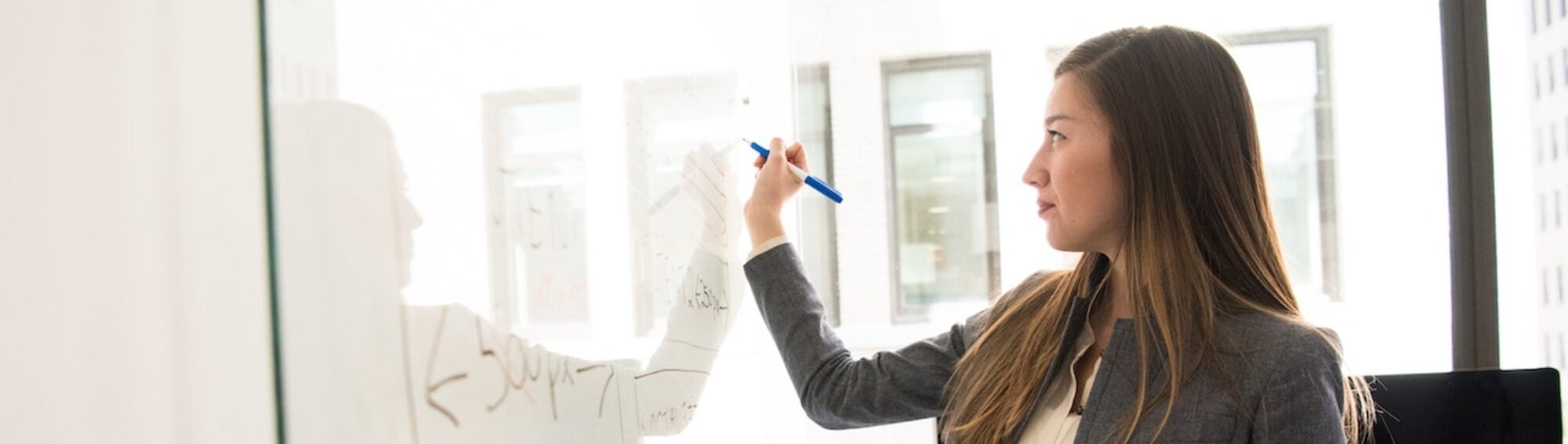 ¡Diseña tu página web GRATIS con la Escuela ESPS! Solo paga dominio y hosting por 22€ al año.